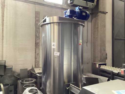 Verticale opslagmengtanks