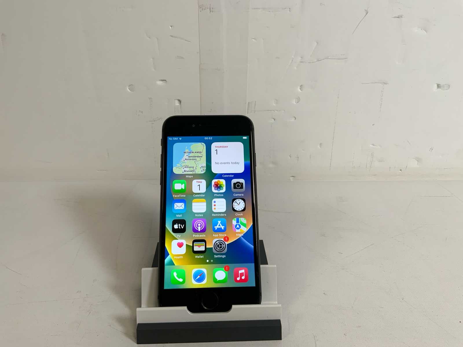 Apple iPhone 8 Plus - 256GB - Space Gray | Troostwijk Auctions