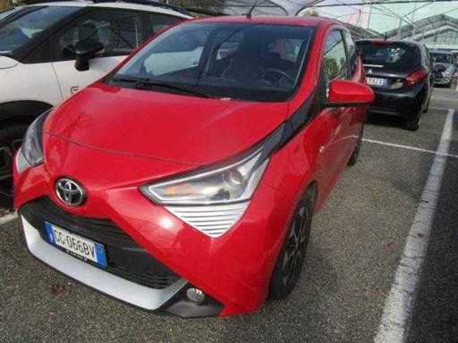 TOYOTA AYGO 2 SERIES WITH. 1.0 VVT-I 72 hp 5P. X-COOL MMT Car