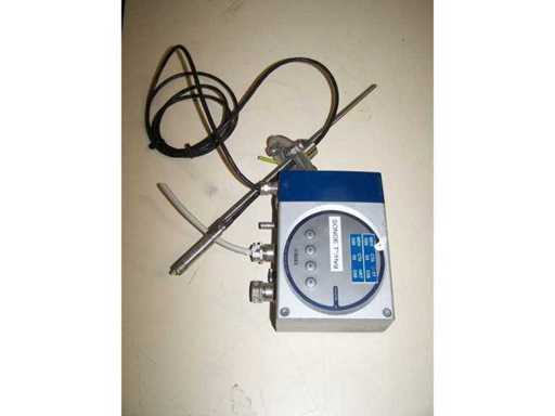 Temperature and humidity transmitter