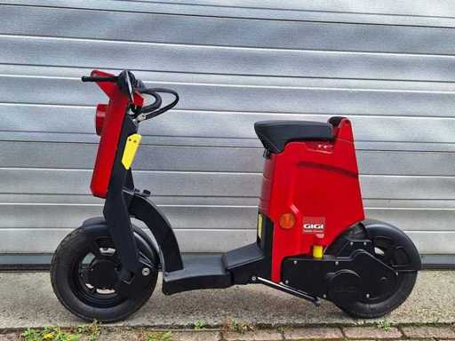 Govecs GiGi foldable eScooter 25 km electric moped ex demo