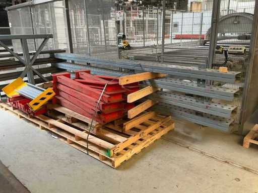 Unknown - Cantilever rack