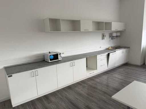 Mobili da cucina (mobili, elettrodomestici, lavandino)