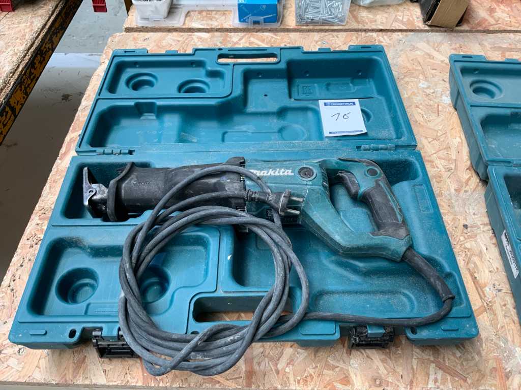 Makita JR3051T Reciprocating Saw Troostwijk Auctions