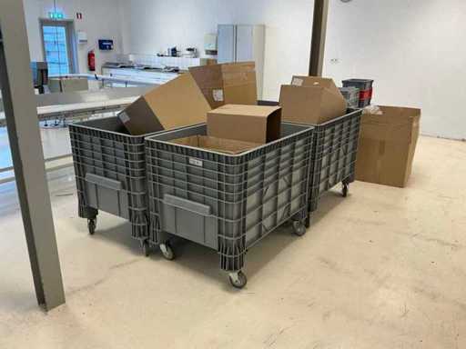 Kunststofftransportwagen (4x)