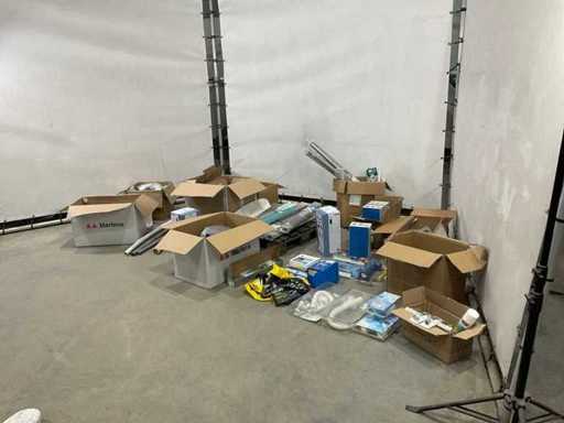 Partij sanitair benodigdheden