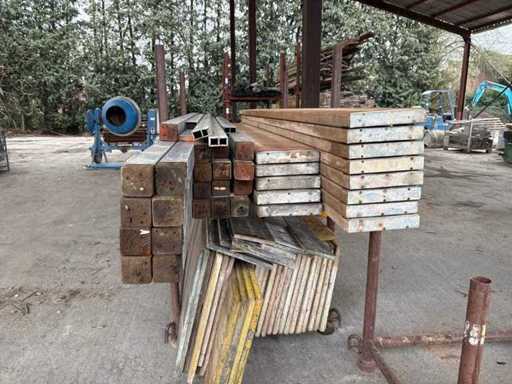 Divers bekistingsmateriaal