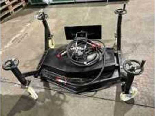 Agricultural & earthmoving machines