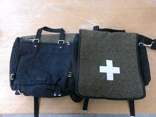 Schoudertas grijs, zo goed als nieuw (MR) (3x)