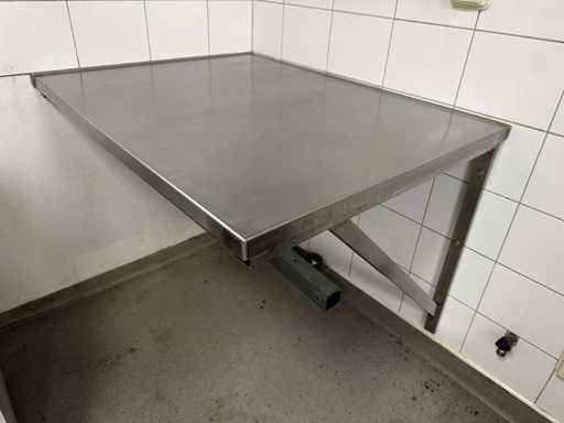 Stół roboczy montowany na ścianie