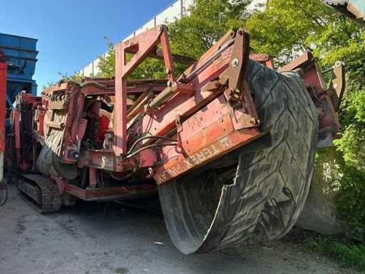 2008 Terex Finlay 883T Mobile screening plant