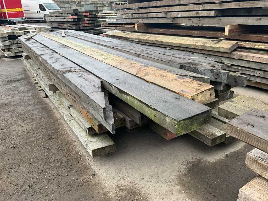 Scrap wood beam (36x)