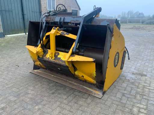 2006 VDMJ PTMN2100 voermengbak