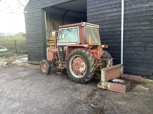 1977 Massey Ferguson 550 Tractor agricol cu tracțiune pe două roți
