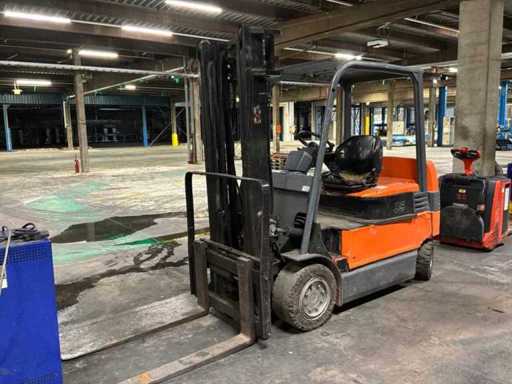 Élévateur Toyota 7FBMF35 2008