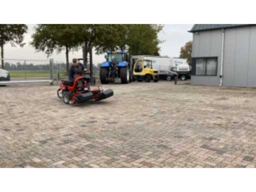 e18ca6d2-8bdb-4457-bd56-1b3ded1c92b1.mp4