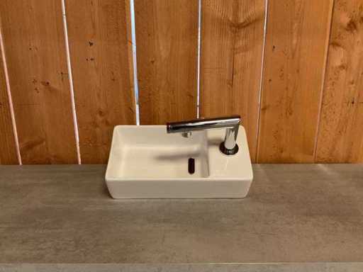 Clou - Fountain - 35 cm