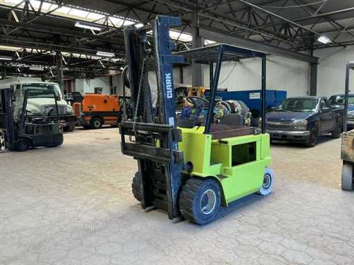 1999 Clark CEM25S Vorkheftruck