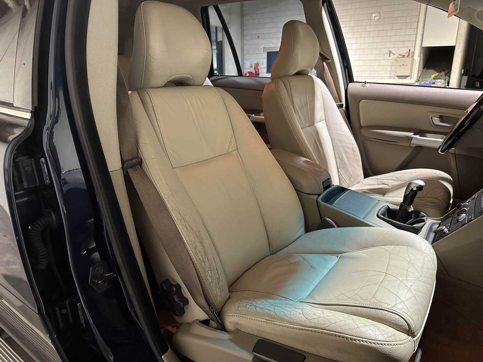 Volvo XC90 2.4 D5 Elite 163pk 2004, ZB-112-R