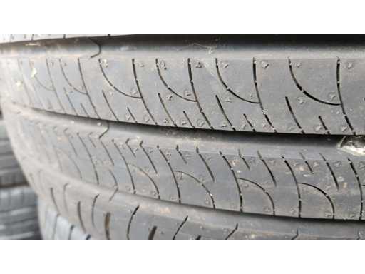 Bridgestone - 205/65 R16C - Duravis - Autobanden