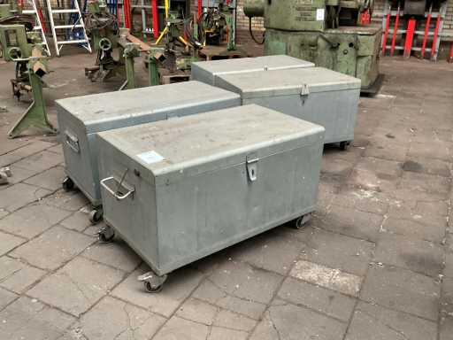 Skrzynka z narzędziami Gedore (4x)