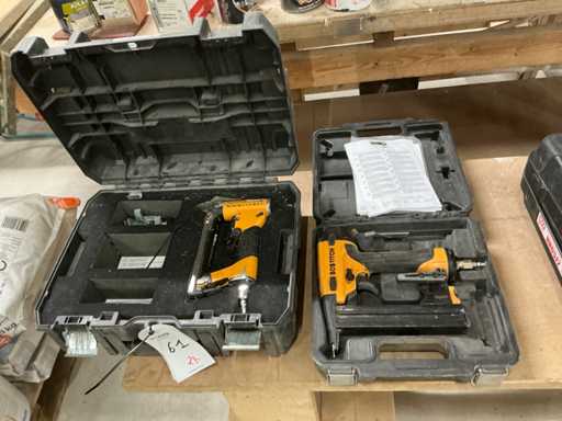 Bostitch 21680B and sx1838-e Pneumatic tacker (2x)