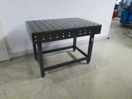 WMT P-1200 x 800 Lastafel / Geperforeerde Tafel
