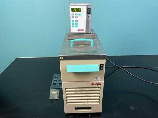 Julabo - F12 - Bagno d'acqua refrigerato a circolazione