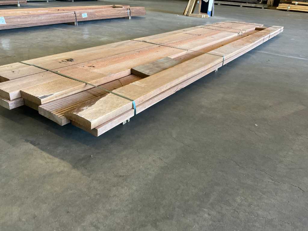 Hardwood decking boards (11x)