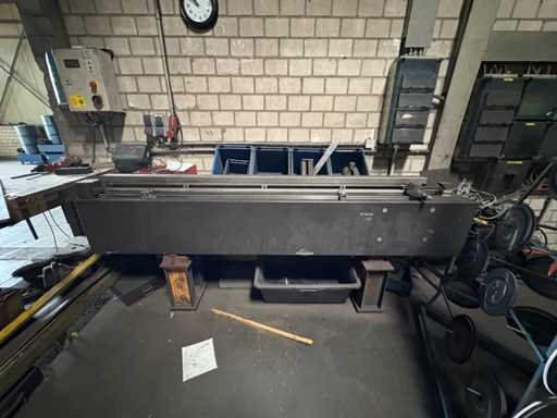 Macchina di misura autocostruita per tubi fino a 2000 mm (scostamento 1/100)