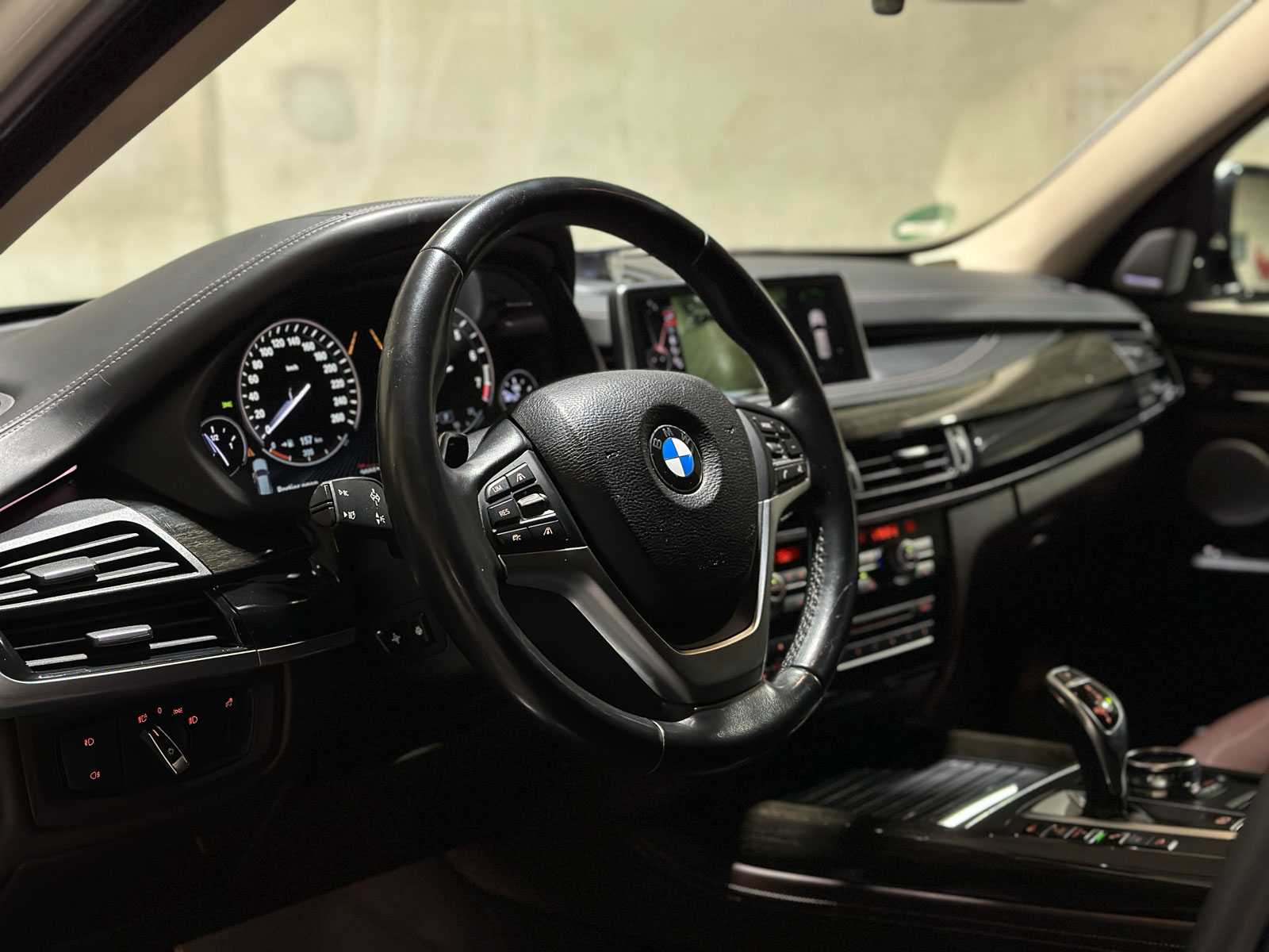 BMW X5 xDrive50i 4.4 V8 High Executive 449pk 2014, J-094-RR