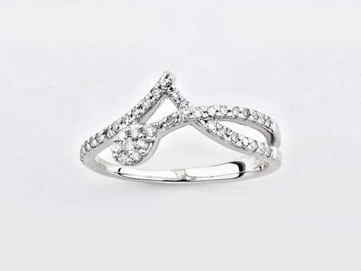 14 KT Weißgoldring mit Naturdiamant