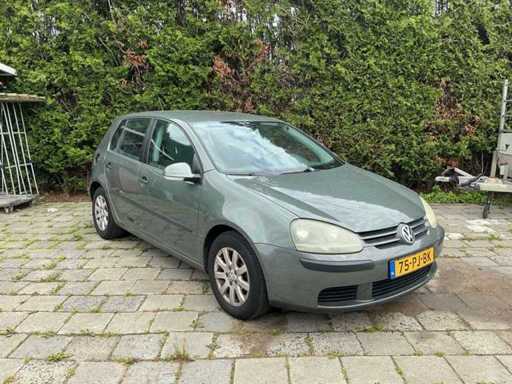 Volkswagen Golf 1.6 FSI Comfortline 75-PJ-BK