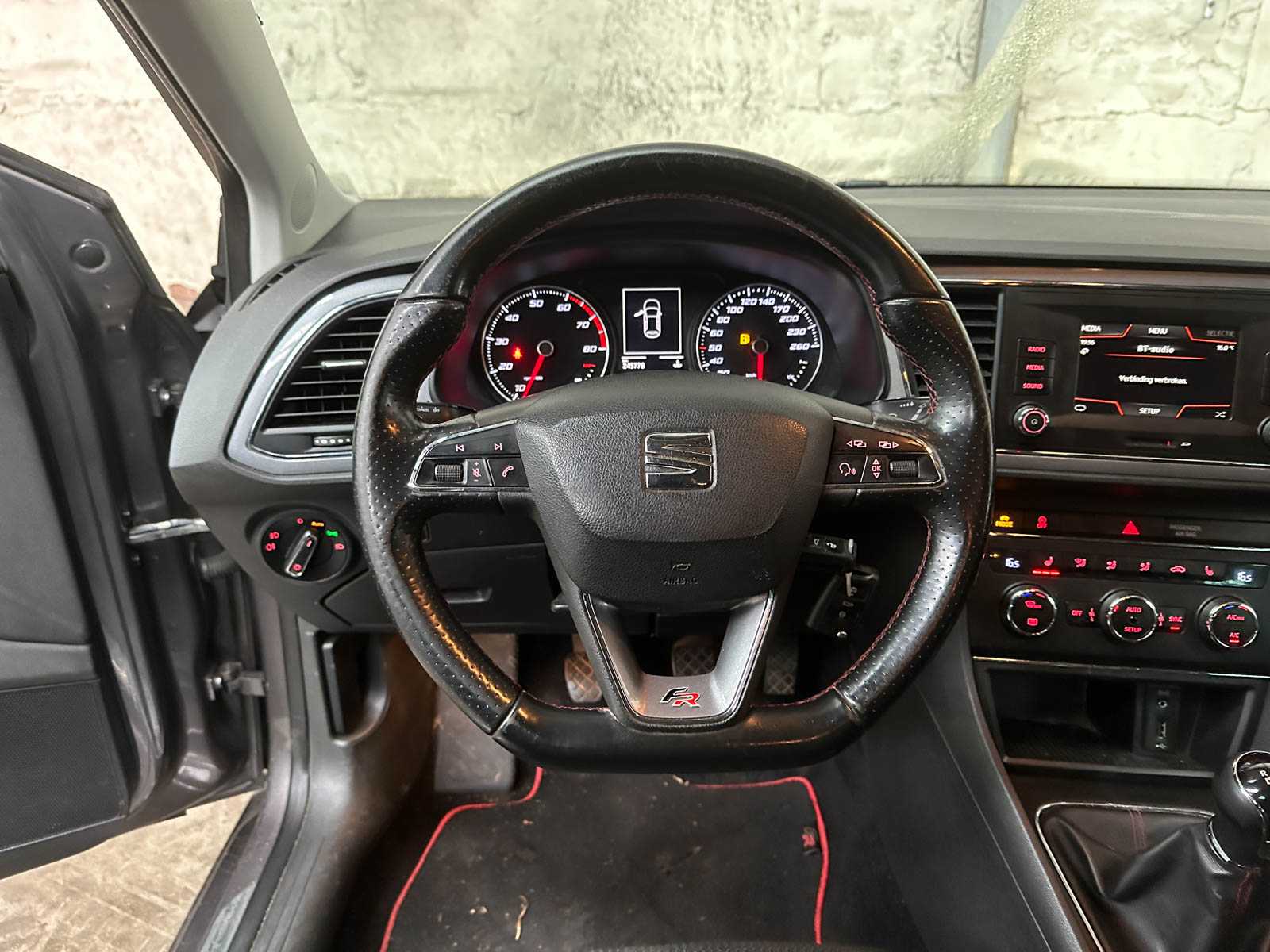 SEAT Leon 1.4 EcoTSI FR Connect 150hp 2016, G-727-KT