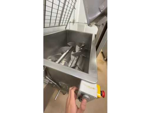 VID-20250329-WA0054.mp4