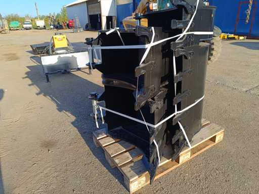 Strickland - Un lot de 4 seaux