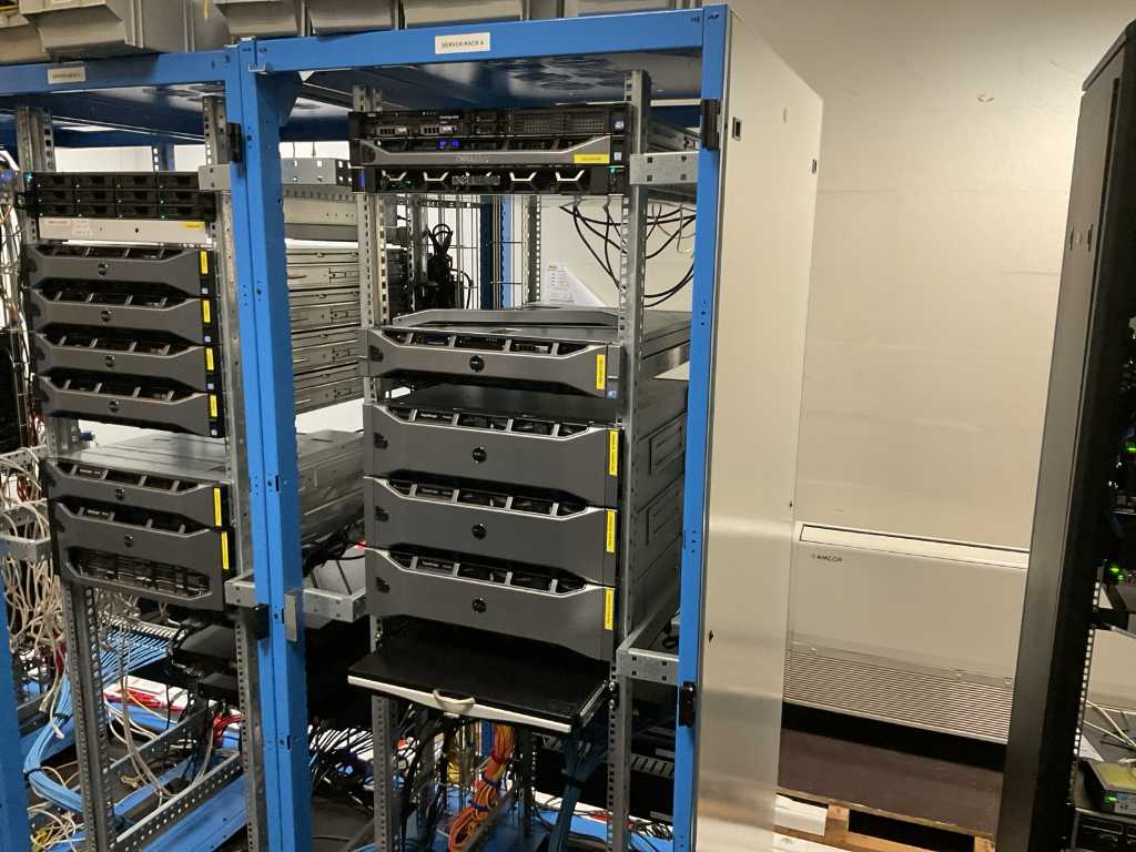 19" server rack with contents