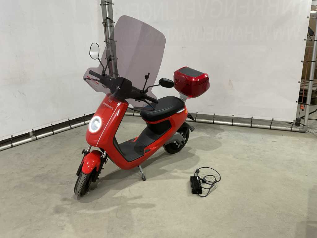 Niu Scuter electric moped