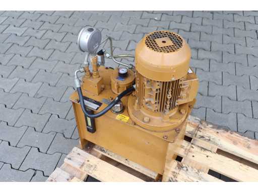 Jednostka napędowa hydrauliczna – Luvra