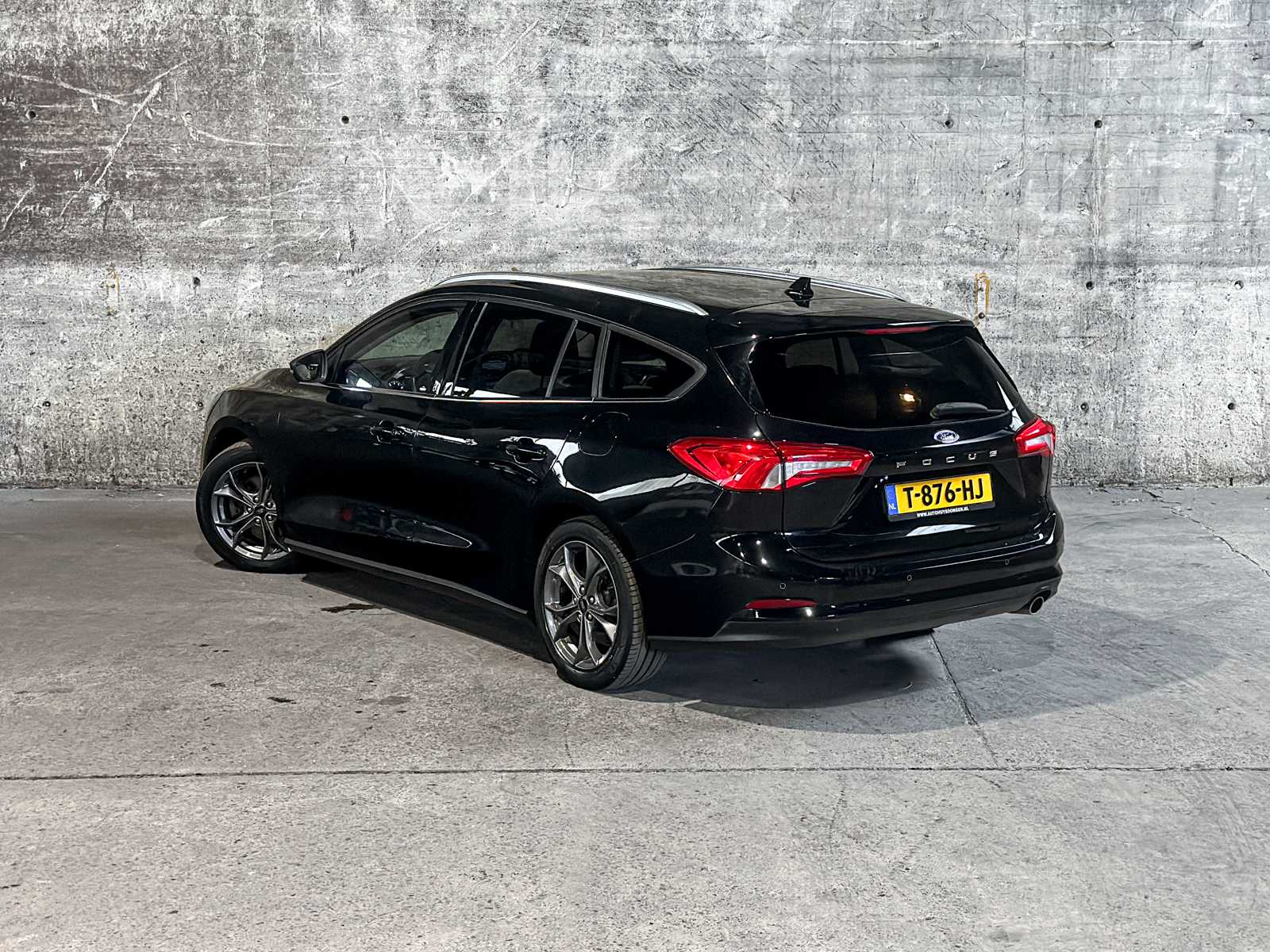 Ford Focus Wagon 1.0 EcoBoost ST Line Business 123pk 2019, T-876-HJ