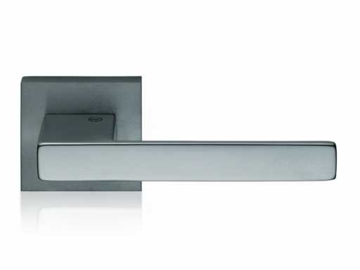 Ensemble de porte à tintement Valli & Valli H1045 R8Y Chrome - Satin