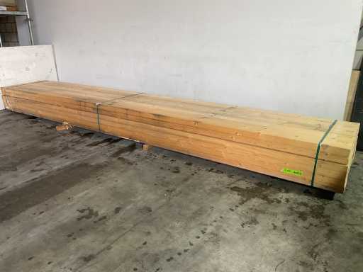 Spruce beam 600x20x7.5 cm (8x)
