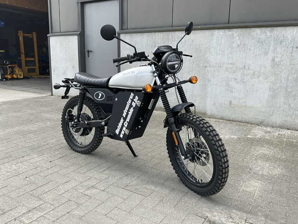 2022 Schwarztee Bonfire Elektromoped