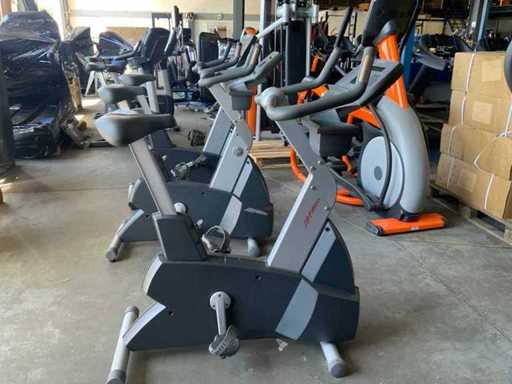 Life Fitness 95ci silverline vélo droit Home Trainer