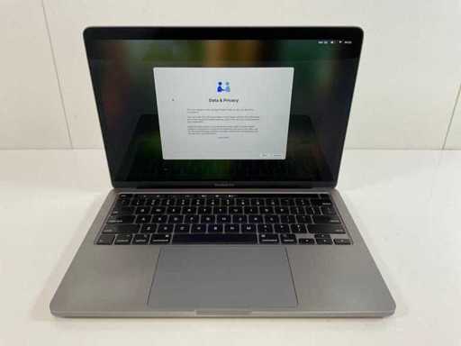 Apple MacBook Pro 13", QuadCore i5, 16GB RAM, 500GB NVMe Laptop