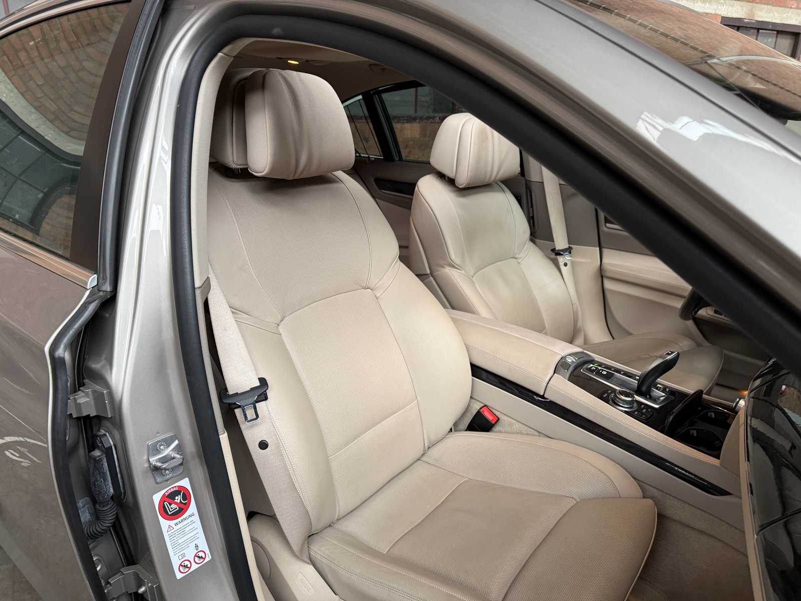 BMW 750i xDrive High 4.4 V8 Executive 408pk 2010 7-Serie, L-524-ZV