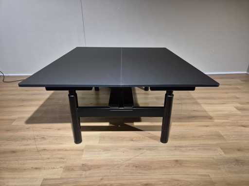 Vitra - Tyde - Modello showroom - Scrivania regolabile elettricamente - Scrivania