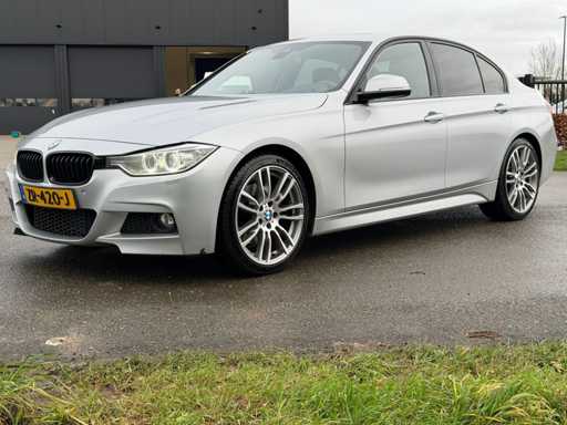 BMW Série 328i High Executive 2012 | ZR-420-J iaw