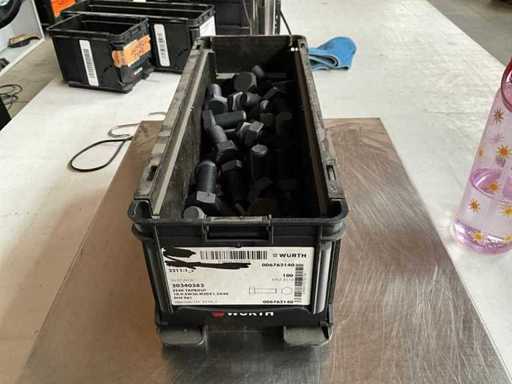 Boulon hexagonal Würth 13,23 kg M20x1,5x40 dans un plateau empilable