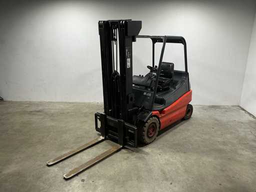 Linde - E25 - Forklift truck